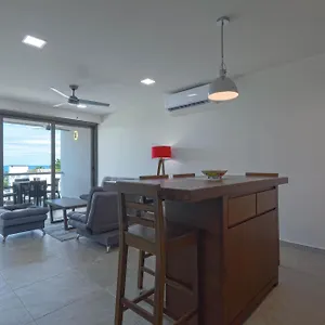 La Poza Isla Mujeres
